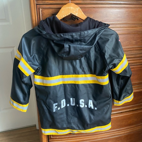 Western Chief Black Jacket with Green Label and OAKI waterproof boots - Picture 5 of 11